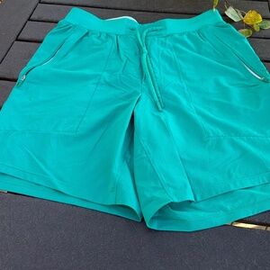 lululemon license to train 7" shorts Teal sz. M